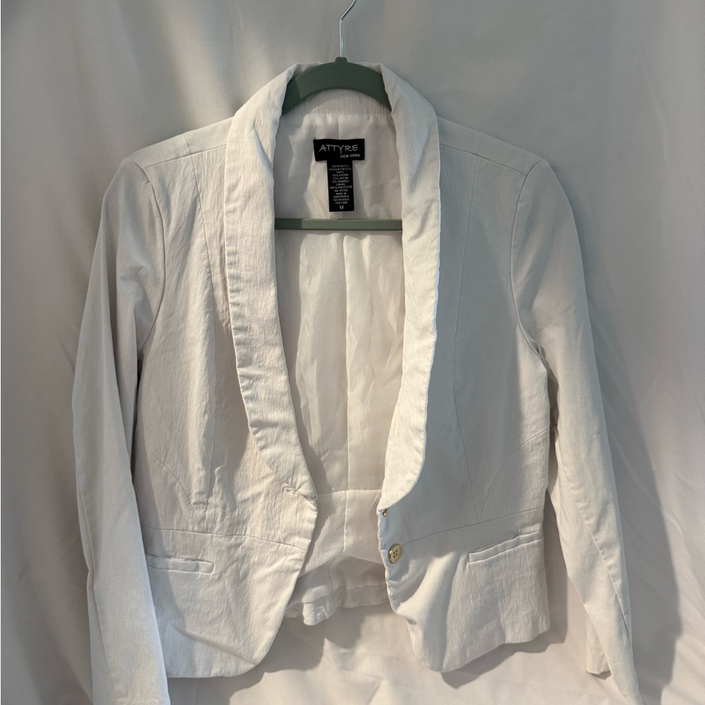 Attyre Women's Crisp White Blazer